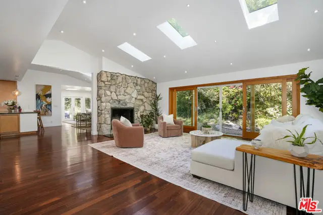3452 Mandeville Canyon Road, Los Angeles, CA 90049 - #2