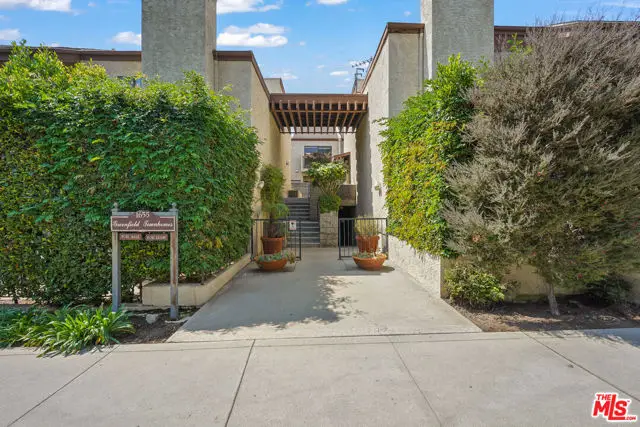 1655 Greenfield Avenue #3, Los Angeles, CA 90025 - #2