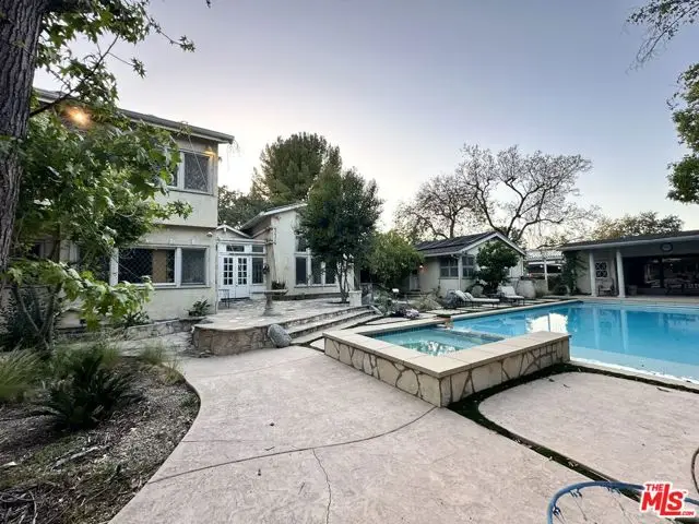 5250 Louise Avenue, Encino, CA 91316 - #2