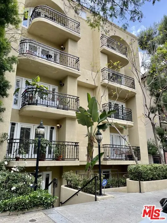 146 S Clark Drive #102, Los Angeles, CA 90048