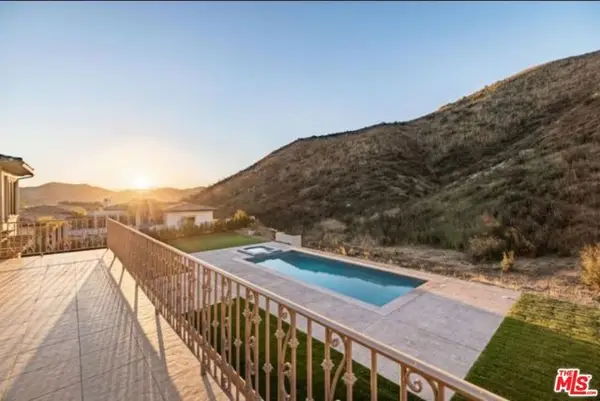 29416 Malibu View Court, Agoura Hills, CA 91301