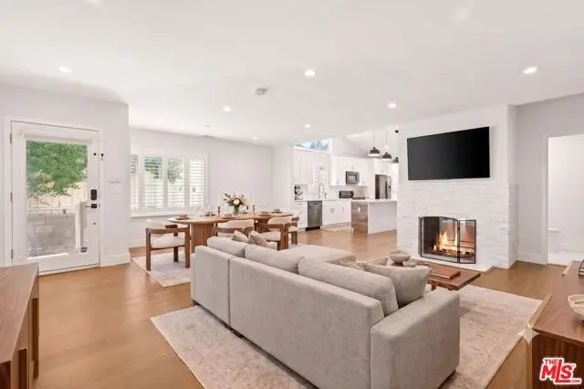 11642 Acama Street, Studio City, CA 91604 - #1