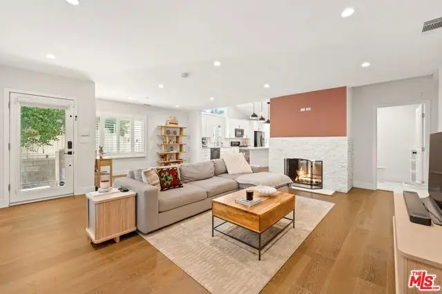 11642 Acama Street, Studio City, CA 91604 - #2
