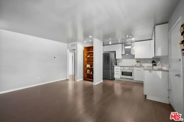 970 Palm Avenue #218, West Hollywood, CA 90069 - #3
