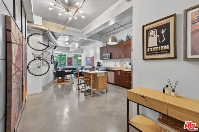 849 S Broadway #203, Los Angeles, CA 90014 - #3