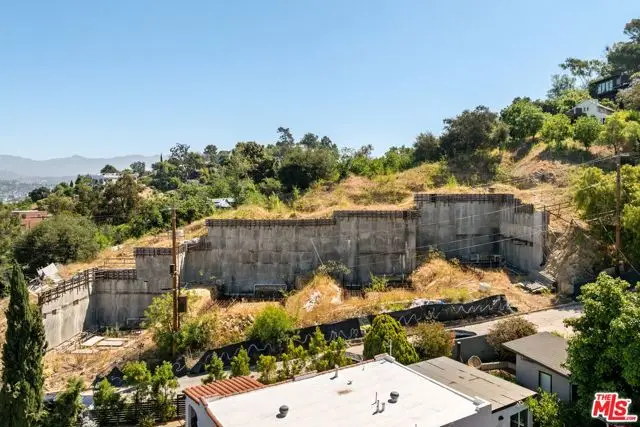 2350 N Lake Shore Avenue, Los Angeles, CA 90039 - #3