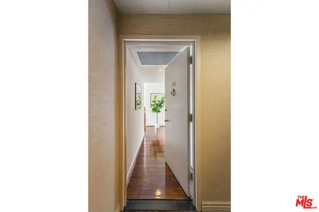 4411 Los Feliz Boulevard #502, Los Angeles, CA 90027 - #2