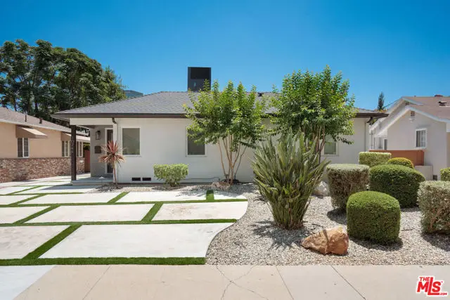 10744 Aqua Vista Street, North Hollywood, CA 91602 - #2