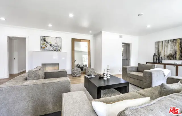 4640 Laurelgrove Avenue, Studio City, CA 91604 - #3