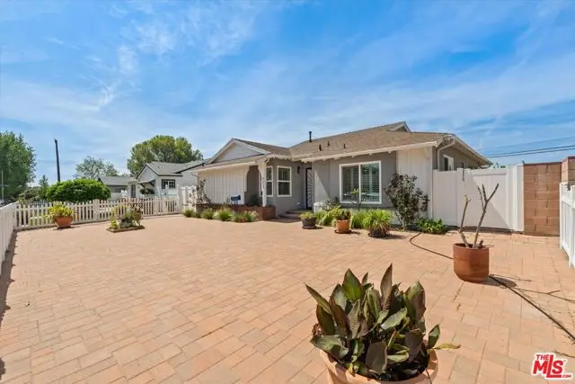 9313 Hayvenhurst Avenue, North Hills, CA 91343 - #2