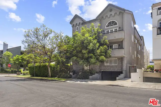 1431 Camden Avenue #303, Los Angeles, CA 90025 - #2