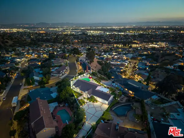 8471 Vine Valley Drive, Sun Valley (los Angeles), CA 91352