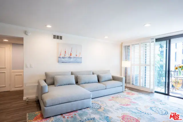 8145 Redlands Street #205, Playa Del Rey, CA 90293 - #2