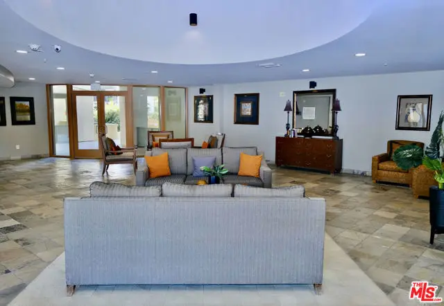 13200 Pacific #212, Los Angeles, CA 90094 - #3