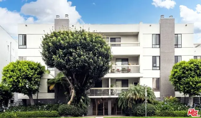 1220 Roxbury Drive #302, Los Angeles, CA 90035 - #2