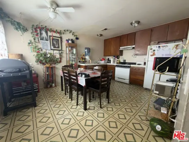 2330 El Dorado Avenue #D, Oxnard, CA 93033 - #2