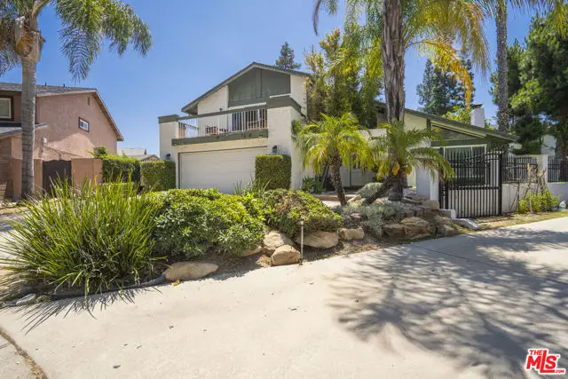 7618 Maynard Avenue, Canoga Park, CA 91304 - #3