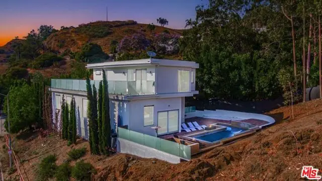 6696 N Lakeridge Road, Los Angeles, CA 90068 - #1