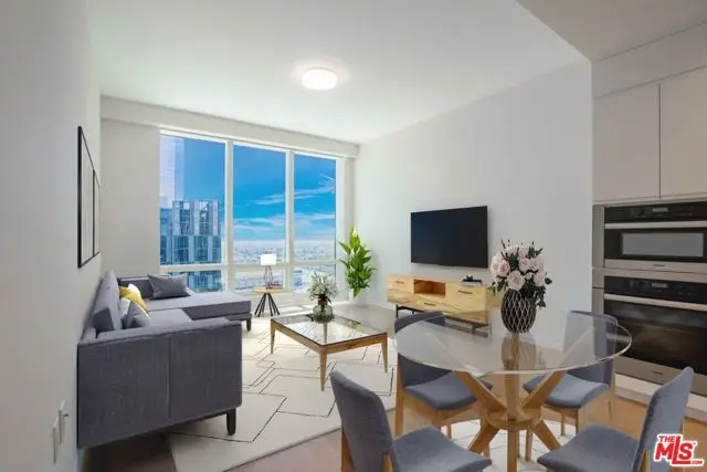 877 Francisco Street #2210, Los Angeles, CA 90017 - #3