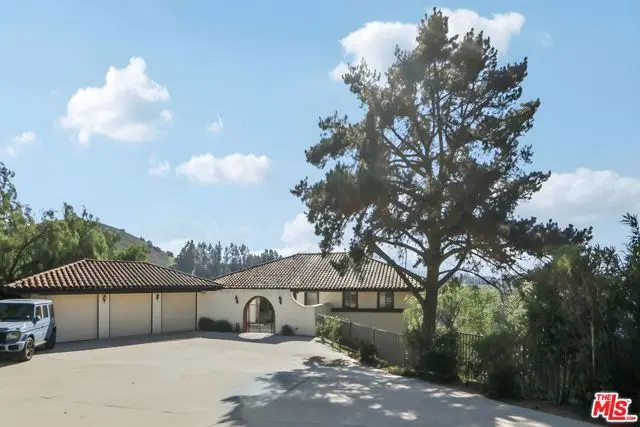 1821 Calle Petaluma, Thousand Oaks, CA 91360 - #2