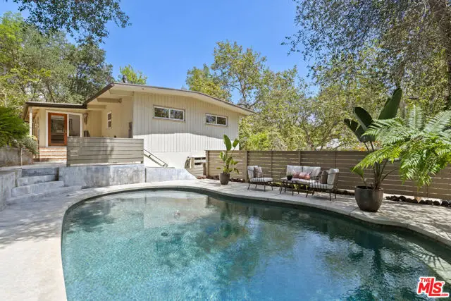 1730 La Loma Road, Pasadena, CA 91105 - #1
