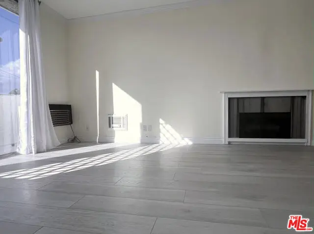 11645 Montana Avenue #323, Los Angeles, CA 90049 - #3