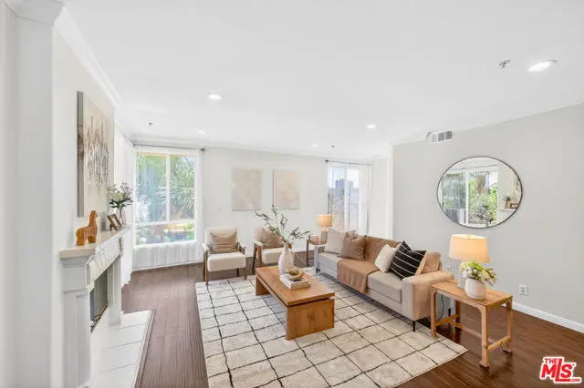 333 Westminster Avenue #402, Los Angeles, CA 90020 - #2