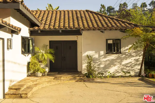 2630 Laurel Pass / Bypass, Los Angeles, CA 90046 - #1