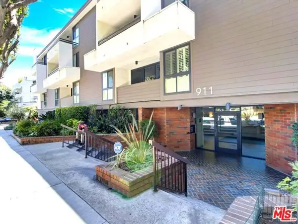 911 N Kings Road #310, West Hollywood, CA 90069