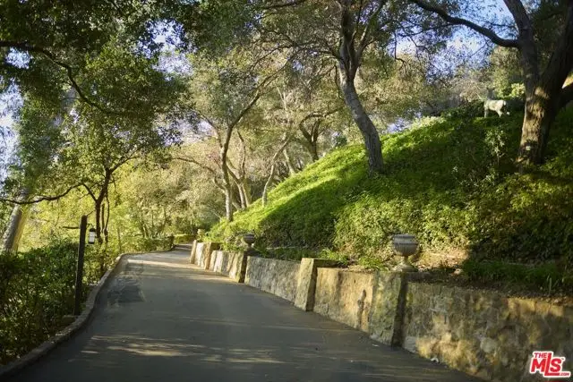 9631 Cedarbrook Drive, Beverly Hills, CA 90210 - #2