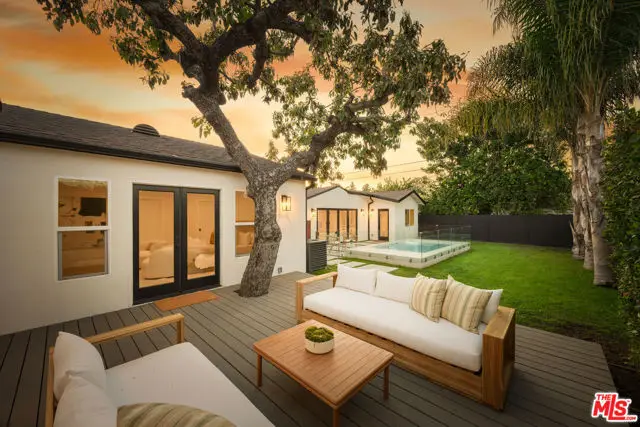 3953 S Victoria Avenue, Los Angeles, CA 90008 - #1