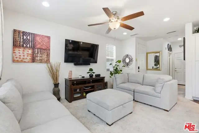 22820 W Olive Way, Canoga Park, CA 91304 - #3
