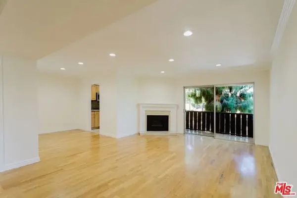14980 Victory Boulevard #201, Van Nuys (los Angeles), CA 91411