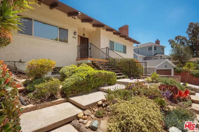 1418 Warner Avenue, Los Angeles, CA 90024 - #3