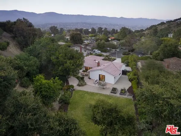 1102 Plaza Del Monte, Santa Barbara, CA 93101