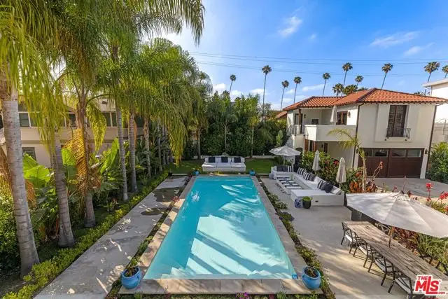 2052 S Hobart Boulevard, Los Angeles, CA 90018 - #2
