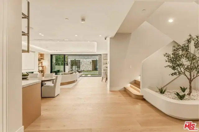 4628 Saloma Avenue, Sherman Oaks, CA 91403 - #2