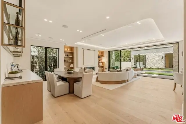 4628 Saloma Avenue, Sherman Oaks, CA 91403 - #3