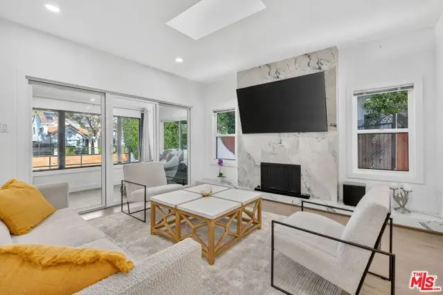 313 S Sycamore Avenue, Los Angeles, CA 90036 - #1