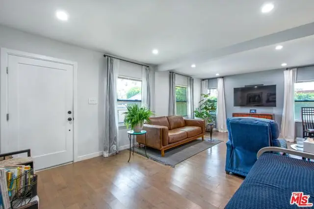 5175 S Van Ness Avenue, Los Angeles, CA 90062 - #3
