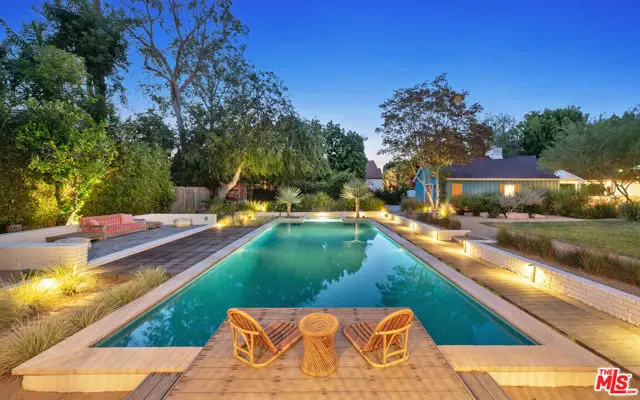 6101 Shoup Avenue, Woodland Hills, CA 91367 - #3