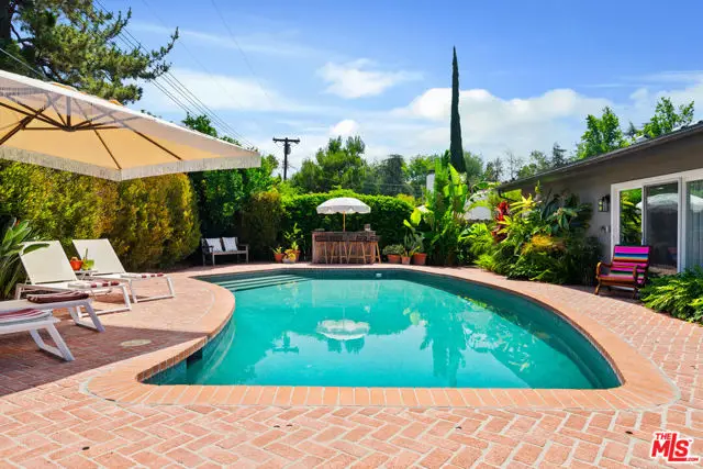 22429 Bessemer Street, Woodland Hills, CA 91367 - #1