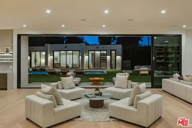 17055 Rancho Street, Encino, CA 91316 - #3