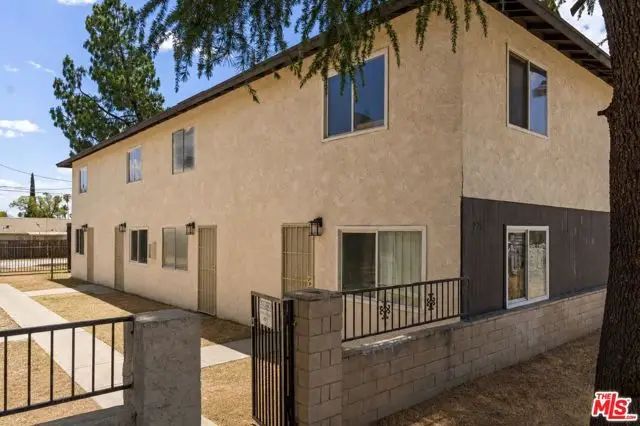 221 E 19th Street, San Bernardino, CA 92404 - #1