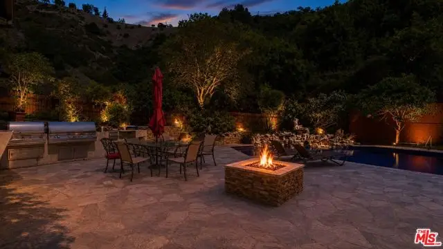 2451 Nichols Canyon Road, Los Angeles, CA 90046 - #2
