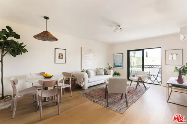4412 Finley Avenue #7, Los Angeles, CA 90027