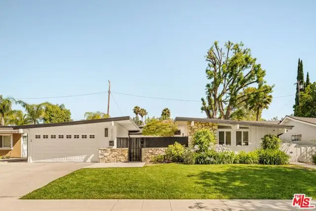23122 Bigler Street, Woodland Hills, CA 91364 - #1
