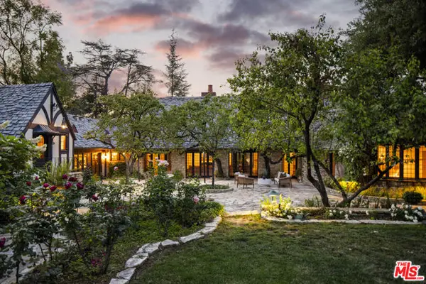 4934 Queen Florence Lane, Woodland Hills (los Angeles), CA 91364