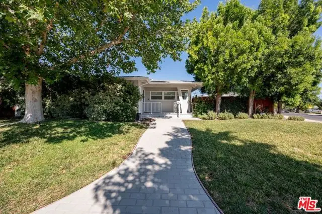10900 Whitaker Avenue, Granada Hills, CA 91344 - #2