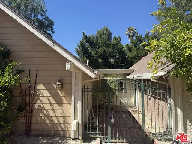 22520 Malden Street, Canoga Park, CA 91304 - #1